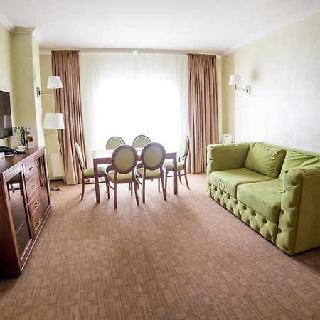 Green Park Hotel & Spa Truskavets Exterior photo